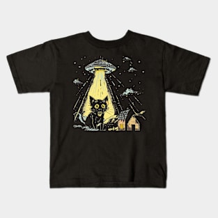 Shocked Cat and UFO Invasion Kids T-Shirt